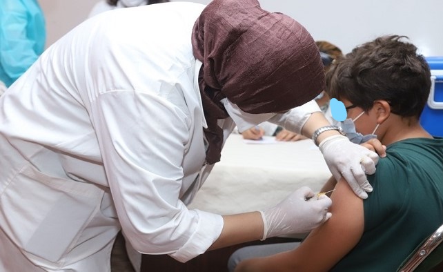300ألف طفل تلقوا الجرعة الثانية من اللقاح ضد كوفيد 19 في جهة فاس مكناس