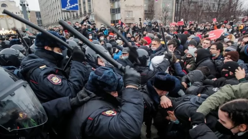 “لا للحرب”: شخصيات روسية بارزة تجاهر بمعارضتها لحرب بوتين على أوكرانيا