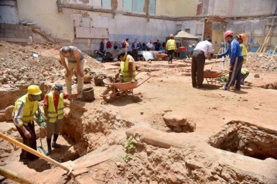 علماء الحفريات من كلية العلوم عين الشق يكتشفون حفريات سيرينيا بالداخلة