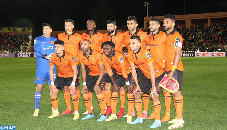 فريق نهضة بركان يتوج باللقب كأس الكونفدرالية الإفريقية عقب فوزه على فريق الجنوب افريقي