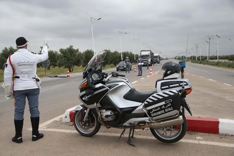 توقيف سيارة رباعية محملة بالكيف وفرار أصحابها