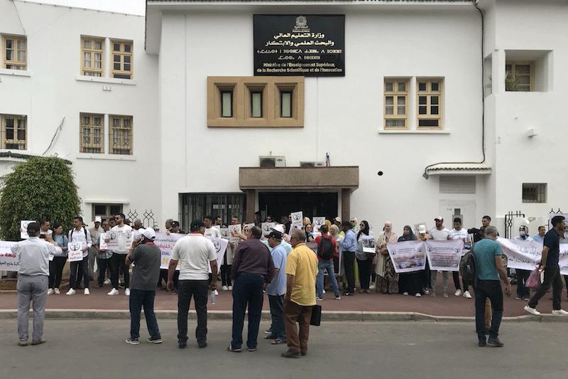 الطلبة العائدون من أوكرانيا يرفضون الإدماج بالمؤسسات الخاصة