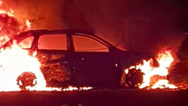 توقيف شاب متهم بإضرام النار عمدا في سيارات خاصة