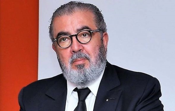خليل الهاشمي يكتب.. قيس سعيد يختار الارتماء في حضن الجارة الغربية