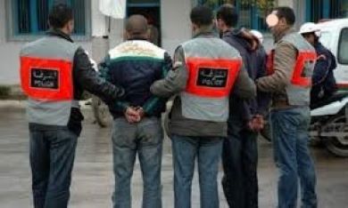 بتنسيق مع مصالح الدرك الملكي الشرطة تفلح في توقف شخصين مبحوث عنهما وطنيا