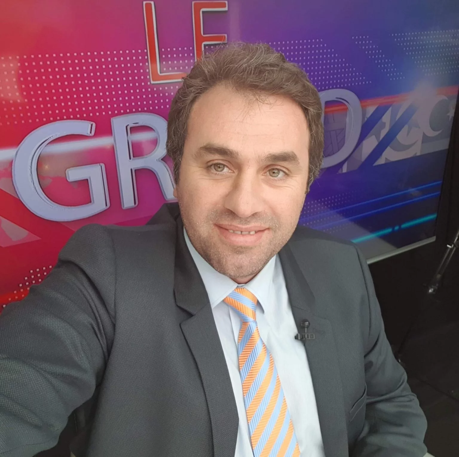القضاء الجزائري يصدر حكما بالإعدام في حق صحفي