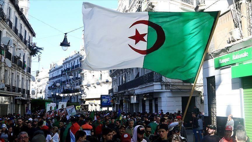 صحيفة بلغارية تفضح انتهاك الحريات في الجزائر