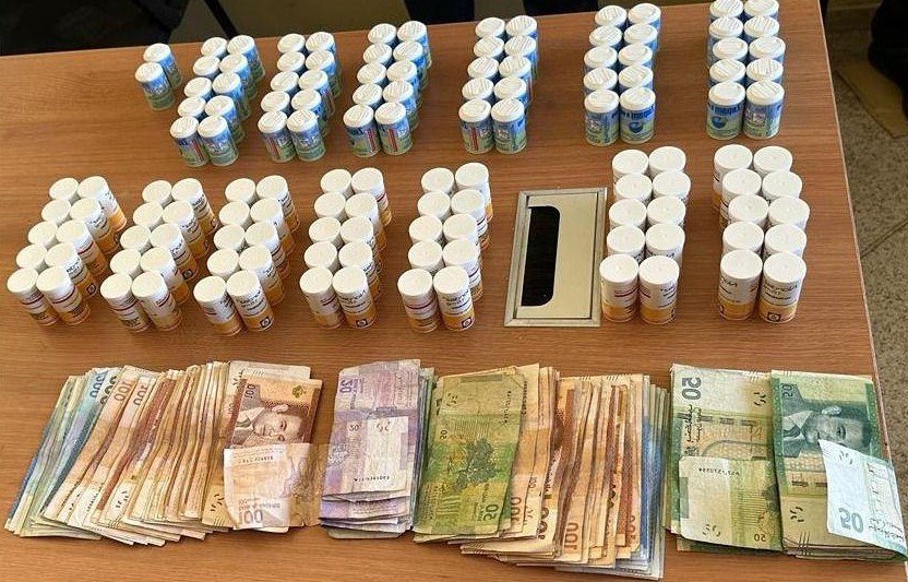 توقيف شخصين يشتبه في تورطهما بحيازة وترويج المخدرات والمؤثرات العقلية