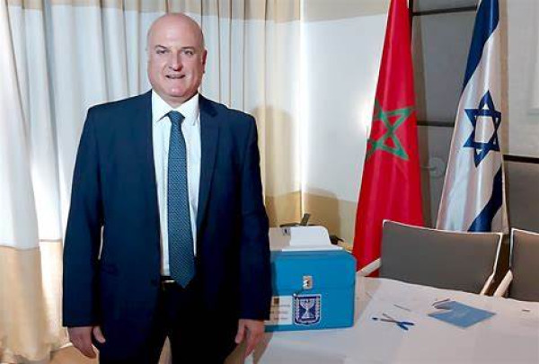 إسرائيل تعيد سفيرها إلى المغرب بعد تبرئته من التهم الموجه ضده