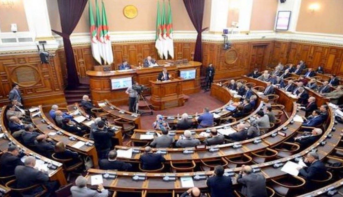 الجزائر تستعد لتغيير قانون الصحافة و النشر للتضييق على حرية التعبير