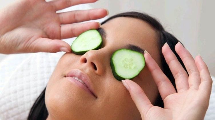 عشرة أطعمة مهمة لصحة العين