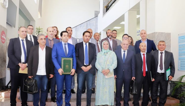اتفاق بين وزارة الصحة والحماية الاجتماعية و المركزيات النقابية للصيادلة