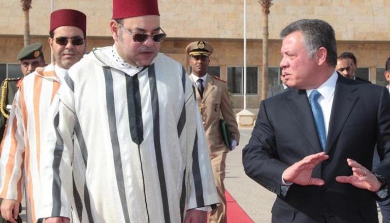 جلالة الملك يهنئ عاهلي المملكة الأردنية الهاشمية بمناسبة ذكرى استقلال بلادهما