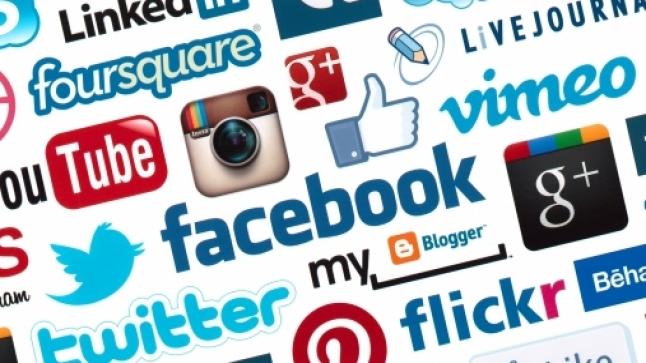 المعارضة تطالب بإنزال عقوبات بالحبس والغرامة على منتحلي الصفة على “الفيسبوك”