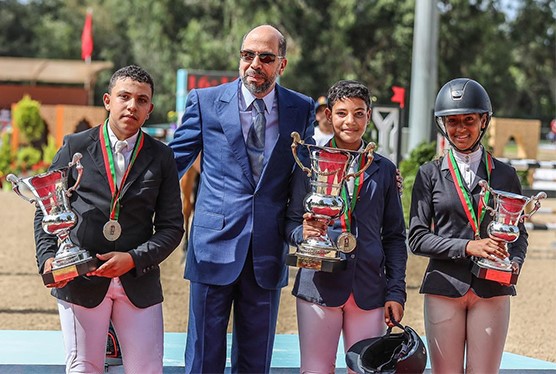الفارسة ملاك زيداني تفوز ببطولة المغرب في القفز على الحواجز لفئة أقل من 18 سنة