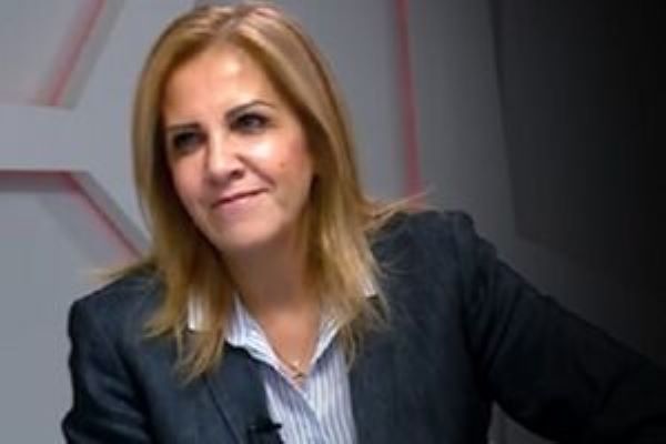 الهاربة من النظام الجزائري سعيدة نغزة في برلين تتلقى دعم غير مسبوق من المنظمة الدولية لأرباب العمل