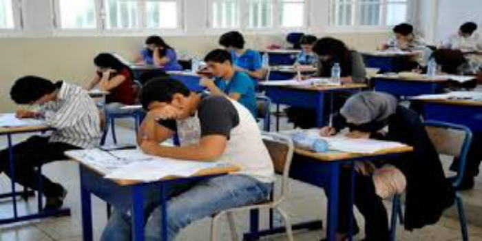 مرسوم جديد يقنن التدابير المتخذة لتنظيم الامتحانات الإشهادية في كافة المستويات التعليمية