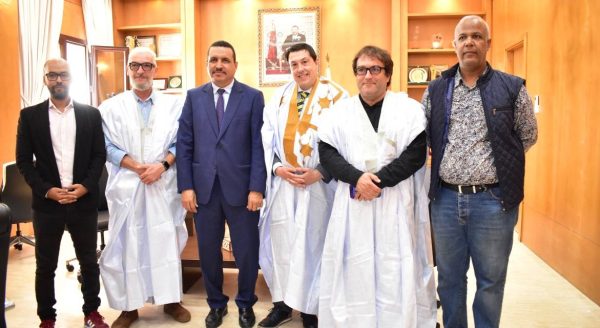  وفد صحافي إسباني يزور مدينة الداخلة