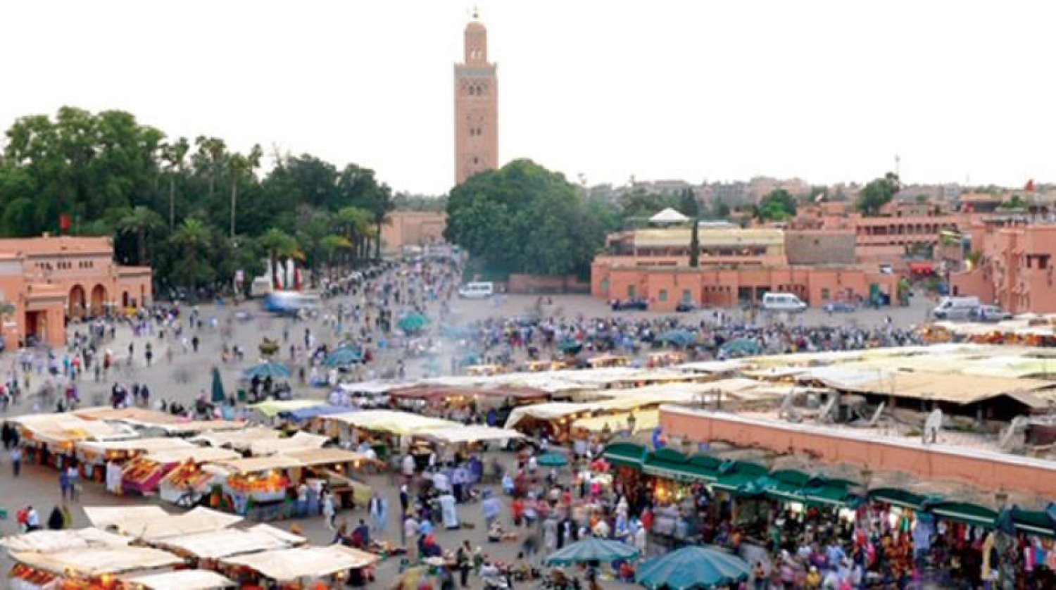 إغلاق أكثر من 90 محلا تجارياً وحجز آلاف الكيلوغرامات من المواد الغذائية الفاسدة