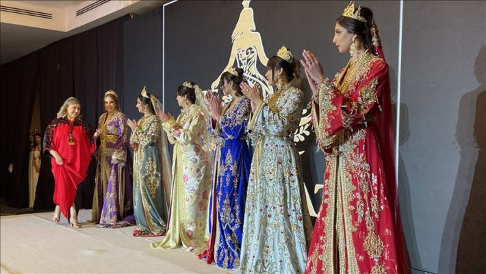 القفطان المغربي الأصيل  يتألق في مونتريال