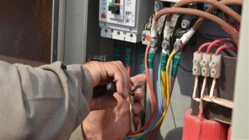 جدل بمصر حول فتوى عجيبة تبيح سرقة الكهرباء والمياه والغاز