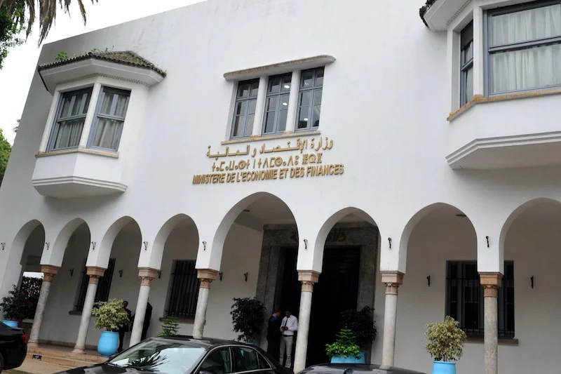 إعفاءات ضريبية من أجور الموظفين والأجراء من يناير المقبل