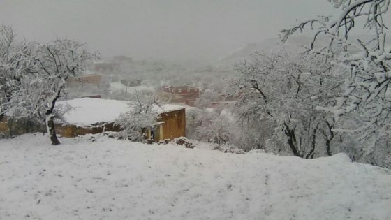 ثلوج مرتقبة بقمم الجبال في بعض المناطق المغربية