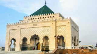 ذكرى وفاة جلالة المغفور له محمد الخامس.. مناسبة لاستحضار التضحيات الجسام التي بذلها محرر الأمة من أجل الحرية والاستقلال: