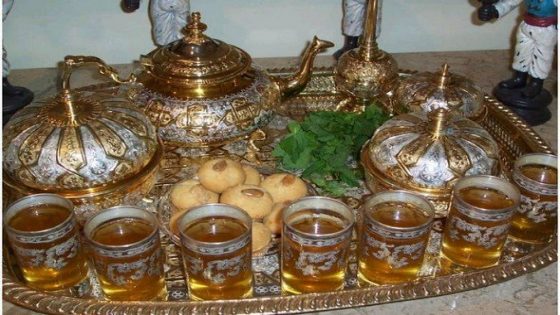 لغويا ما هو جمع كلمة ” شاي “؟