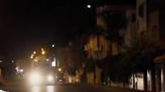 تعريجا على واقع الحال… مكناس تغرق في الظلام والسكان يصرخون: الإنارة العمومية غائبة والخطر محدق