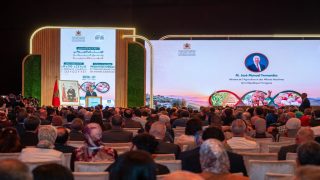 الملتقى الدولي للفلاحة بالمغرب 2026: ندوة رفيعة المستوى بمكناس تناقش رهانات الإنتاج الحيواني وتحول النظم الغذائية