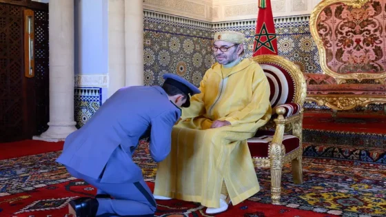 جلالة الملك يعين صاحب السمو الملكي ولي العهد الأمير مولاي الحسن منسقا لمكاتب ومصالح القيادة العامة للقوات المسلحة الملكية.