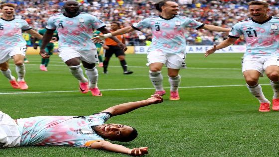بلجيكا تفوز على السنغال وتخطف بطاقة ثمن نهائي مونديال 2026 بـ”ريمونتادا” تاريخية