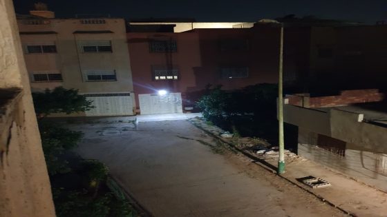 ظلام يلف أحياء مكناس.. حين تعجز المدينة عن إنارة شوارعها