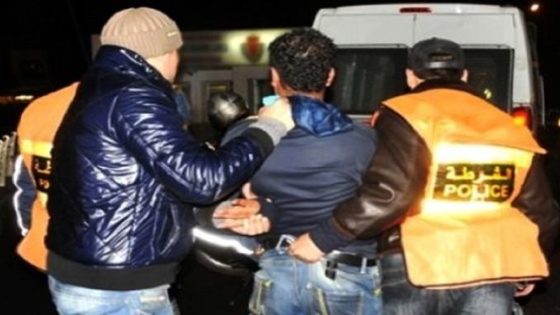 طنجة.. توقيف ثلاثة أشخاص للاشتباه في النصب على راغبين في الهجرة بعقود عمل وهمية