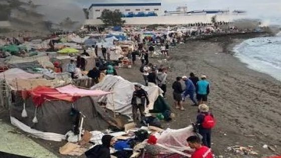 إسبانيا تُنهي مخيم المهاجرين بشاطئ بينيتيز